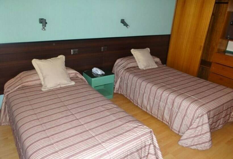 Номер Стандарт, Charlie Inn