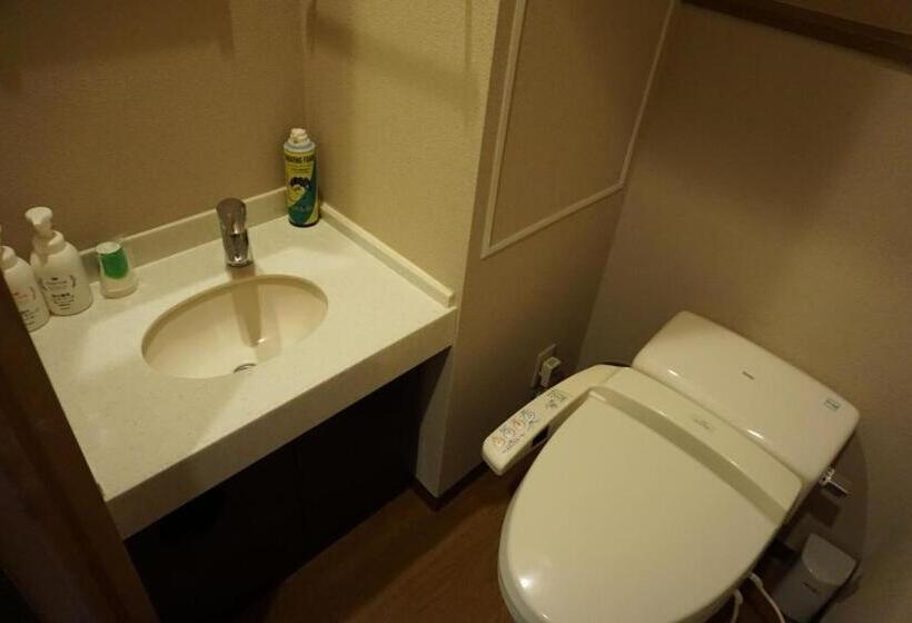 Номер Стандарт, Yokohama Minato Mirai Manyo Club