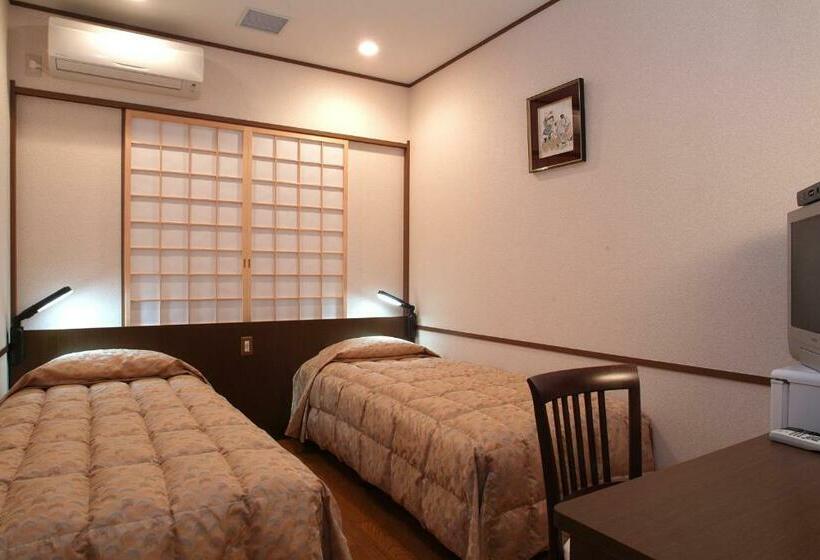 Номер Стандарт, Yokohama Minato Mirai Manyo Club