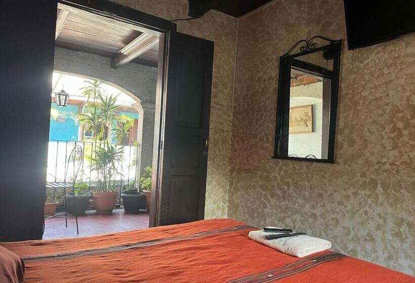 اتاق استاندارد سه تخته با سرویس بهداشتی مشترک, Cristales De Antigua Hotel Cristal