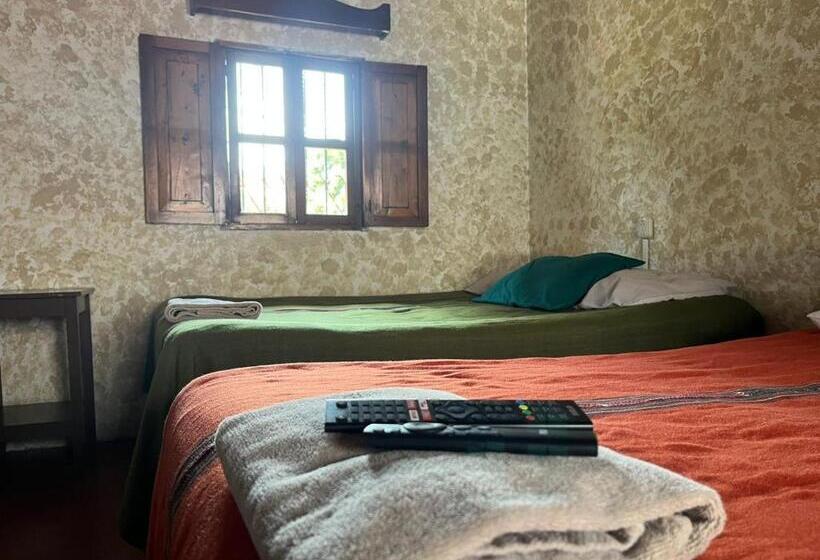 اتاق استاندارد چهارنفره با سرویس بهداشتی مشترک, Cristales De Antigua Hotel Cristal