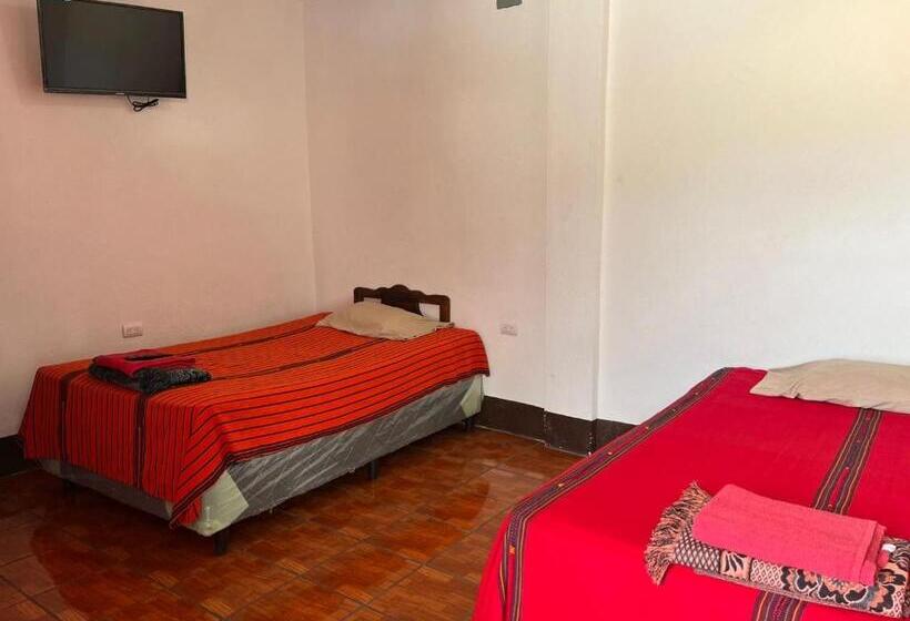 Economy Quadruple Room, Cristales De Antigua Hotel Cristal