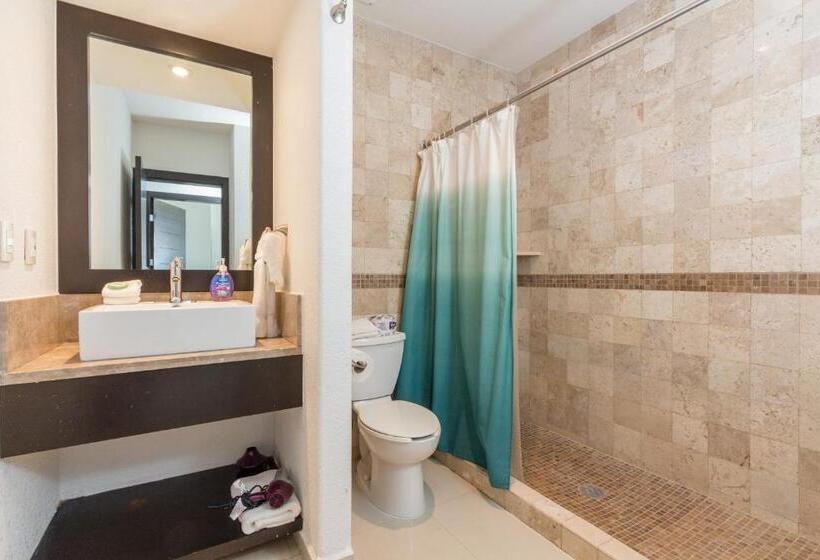 דירת שלושה חדרים, Laguna Shores Resort
