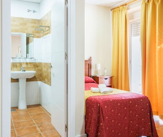 Standard Trippelrum, Carlos V Jerez By Vivere Stays