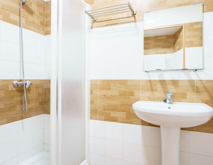 Standard Trippelrum, Carlos V Jerez By Vivere Stays