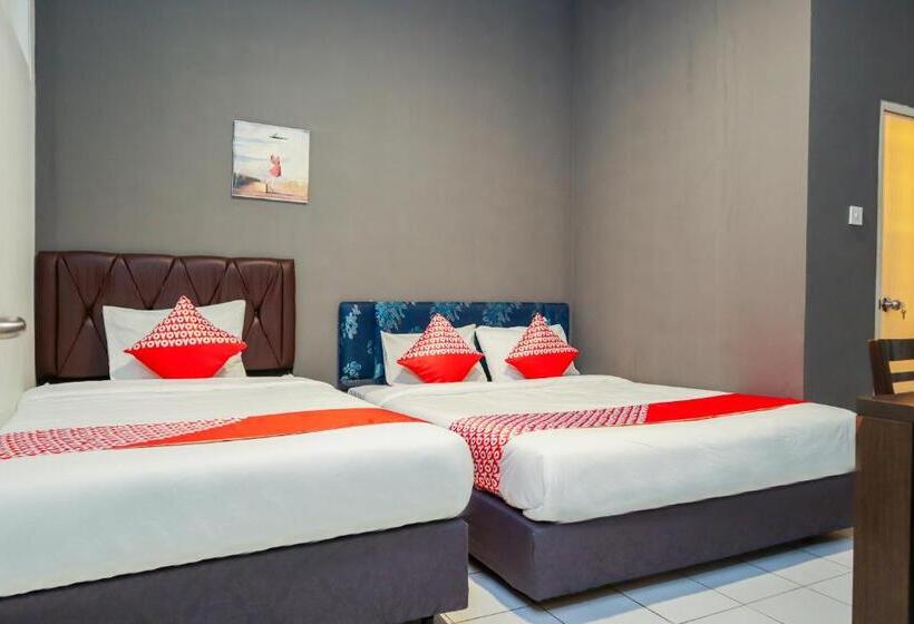 Superior Suite, OYO 1111 Pasar Baru Inn