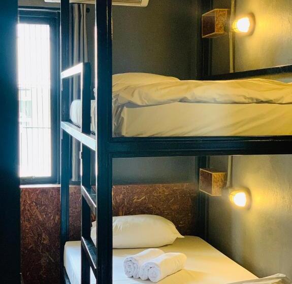 Quarto Standart com beliches Casa de Banho Partilhada, Ralph Bangkok