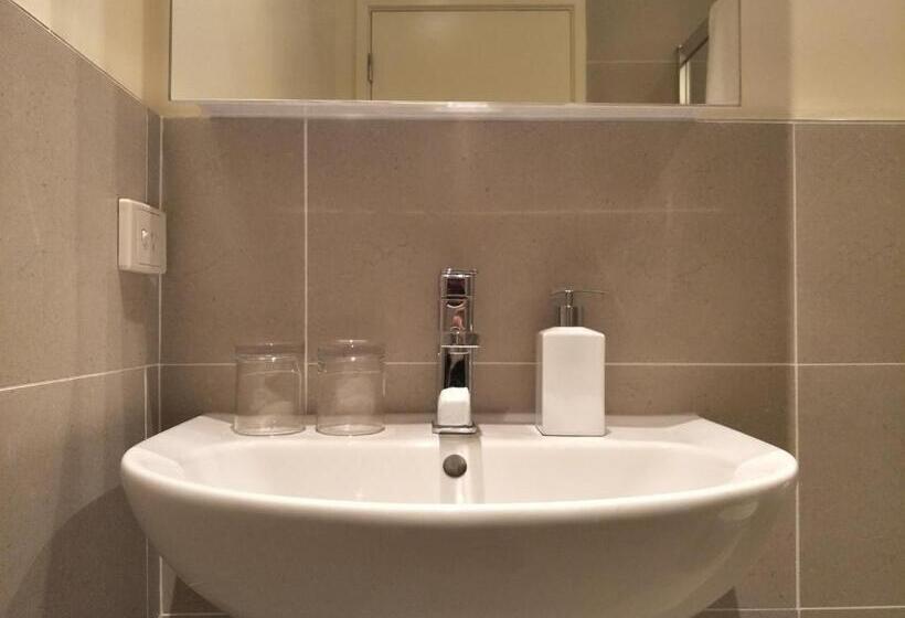 디럭스 룸, Grand Central Serviced Apartments