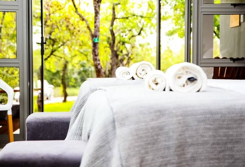 اتاق استاندارد با چشم‌انداز باغ, Bushbaby Lodge At Nkonyeni