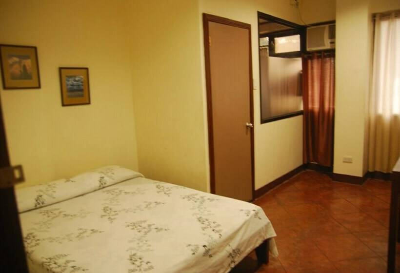 패밀리 룸, Centro Mactan Suites