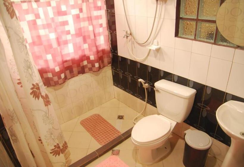 패밀리 룸, Centro Mactan Suites