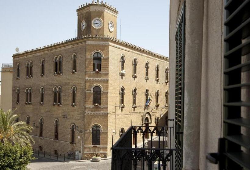 اتاق استاندارد سه نفره, Il Portico Dei Normanni
