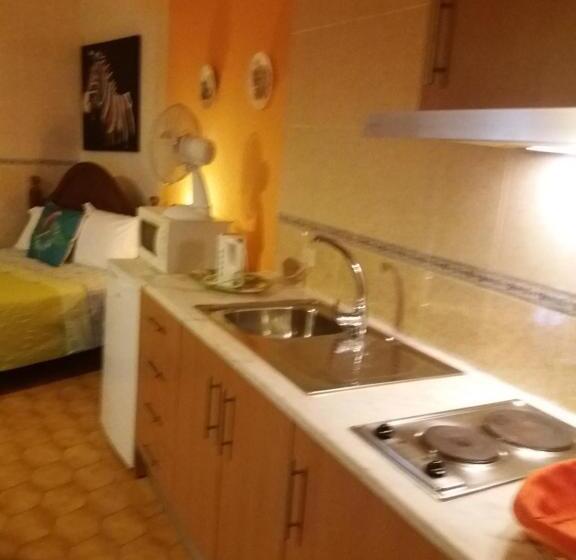 Семейный Номер, Guest House Pacifica
