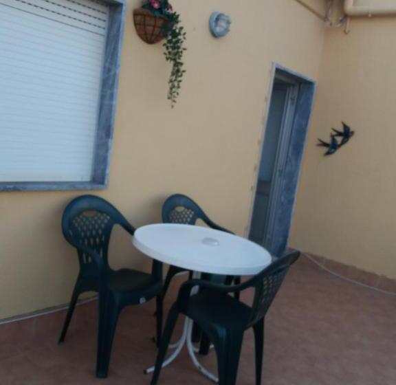 Habitació Triple Estàndard, Guest House Pacifica