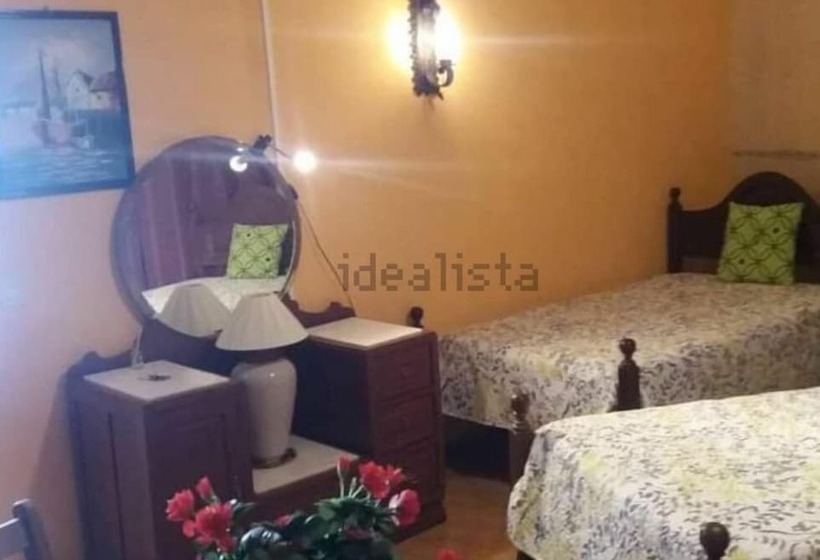 Family Room, Guest House Pacifica