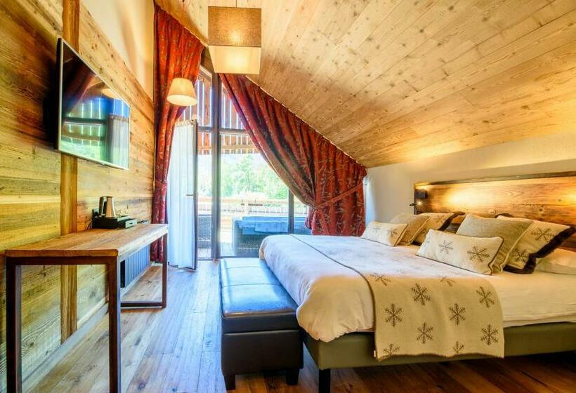 Четырехместный Номер Стандарт, Hôtel Neste De Jade
