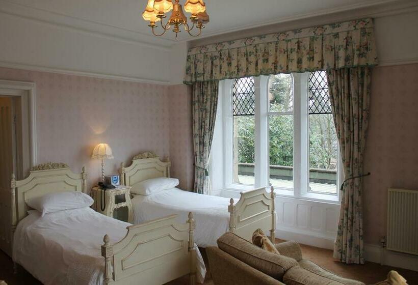 Номер Стандарт, Oakwood Hall