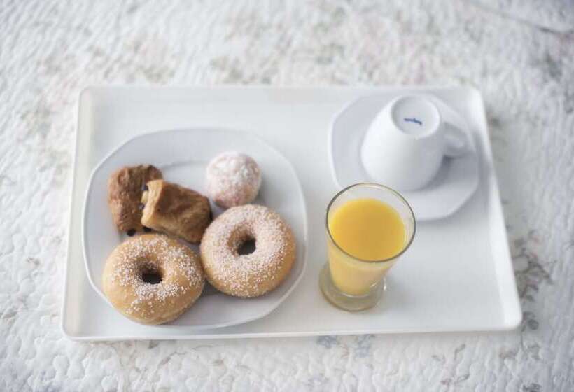 اتاق استاندارد سه نفره, Vellum Luxury Living