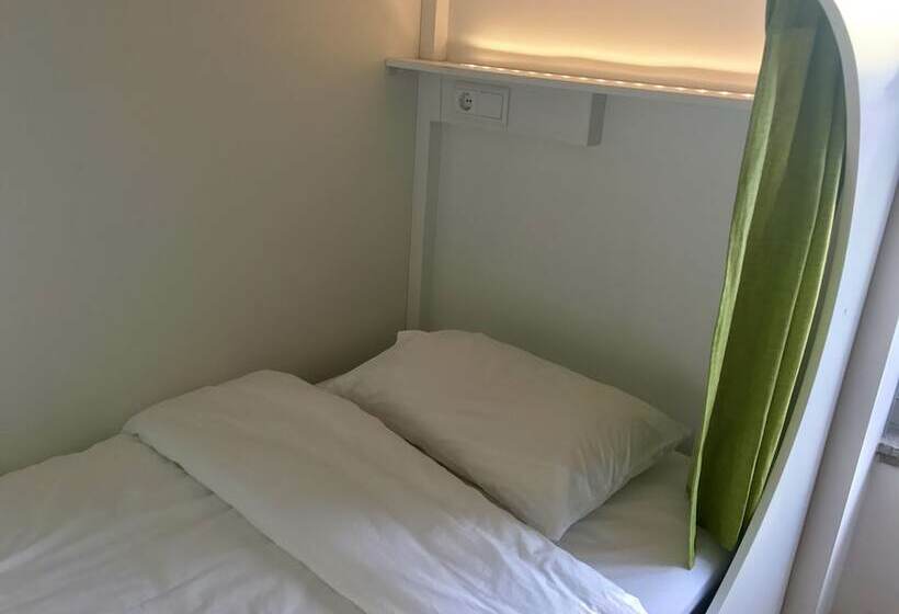 מיטה בחדר משותף, Urban Garden Porto Central Hostel