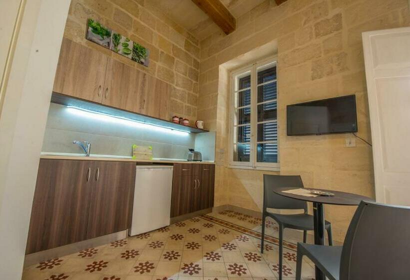 اتاق استاندارد با بالکن, Casa Lapira