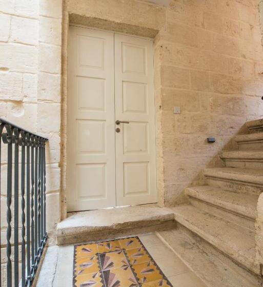 اتاق استاندارد با بالکن, Casa Lapira