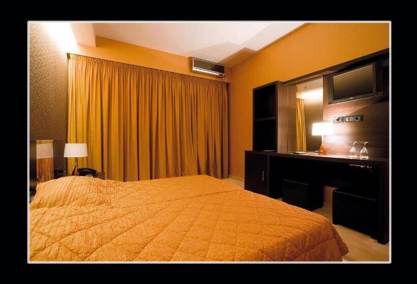 Quarto Deluxe, Cezaria
