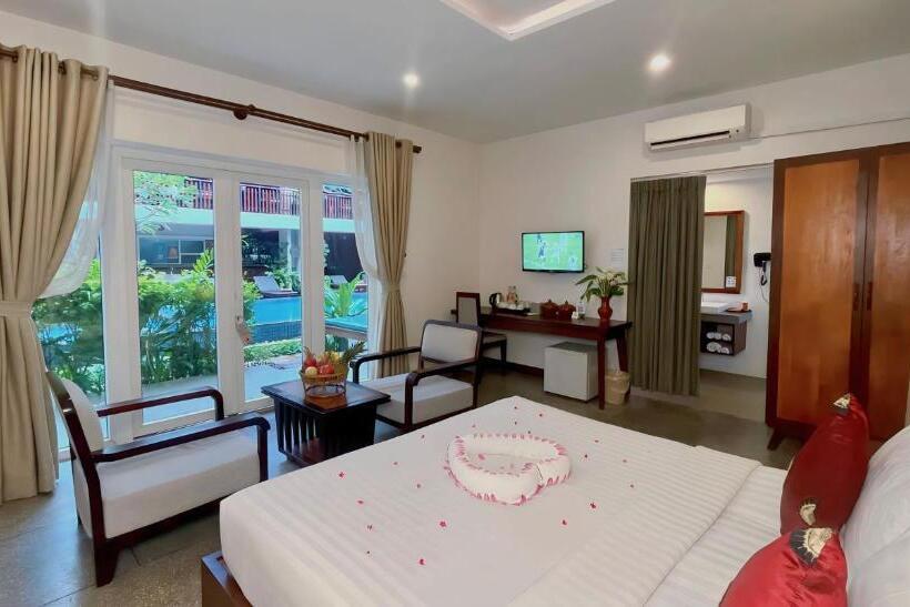 带大床的套房, Indra Angkor Residence