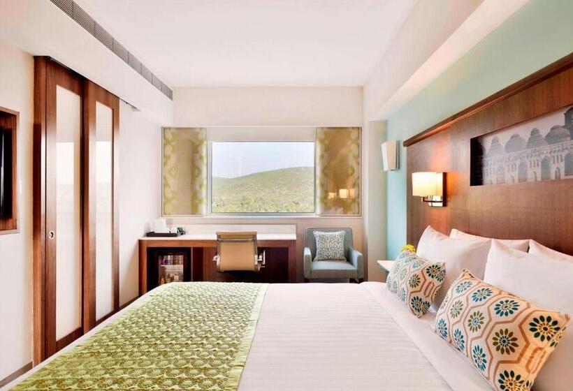 اتاق استاندارد با تخت دو نفره بزرگ, Fairfield By Marriott Belagavi