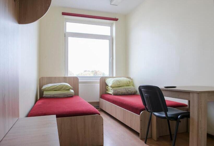 اتاق استاندارد با سرویس بهداشتی مشترک, Hostelis Laurita