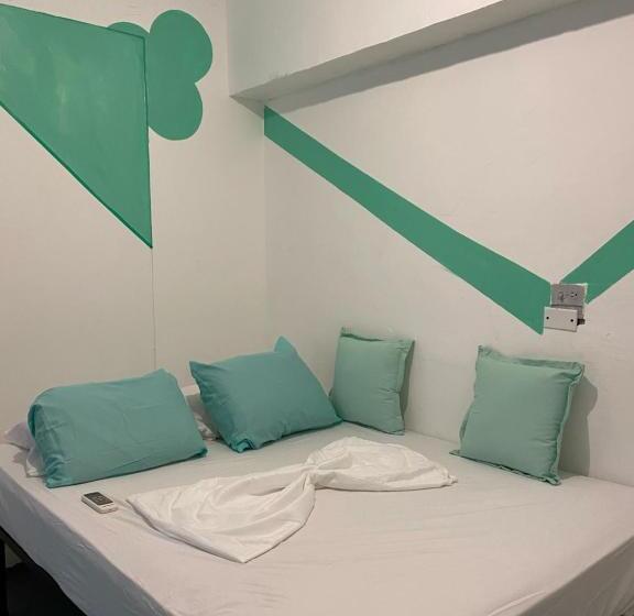 Номер Стандарт, Zebulo Hostel