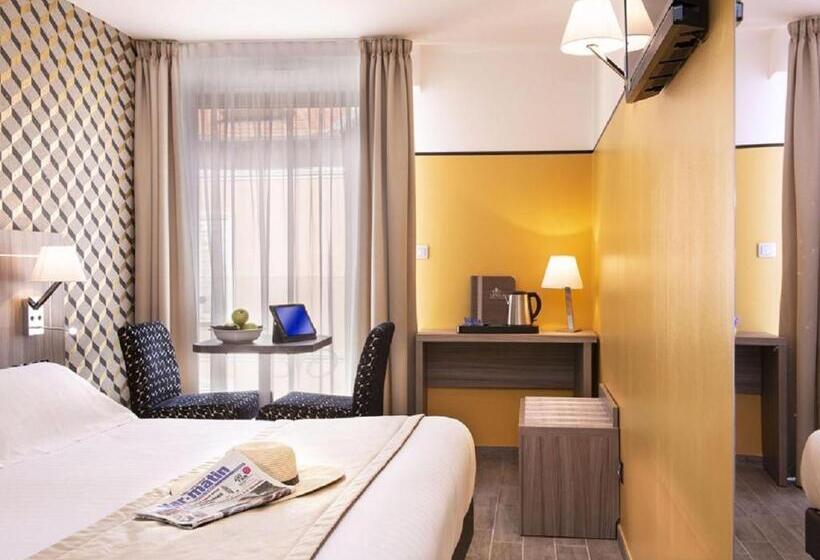스탠다드 트리플 룸, Unique Hôtel Résidence & Spa
