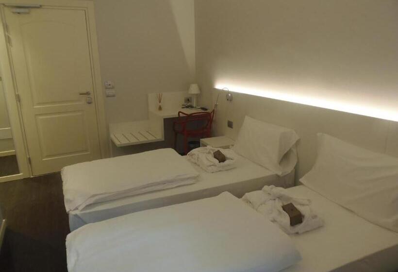 Номер Superior Кровать Кинг, Albergo Dongo