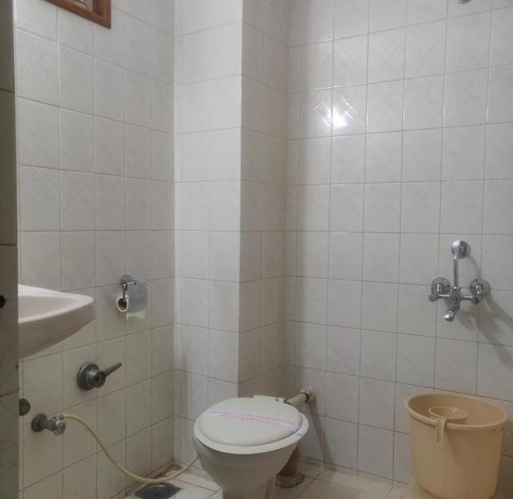 اتاق اکونومی, Grg