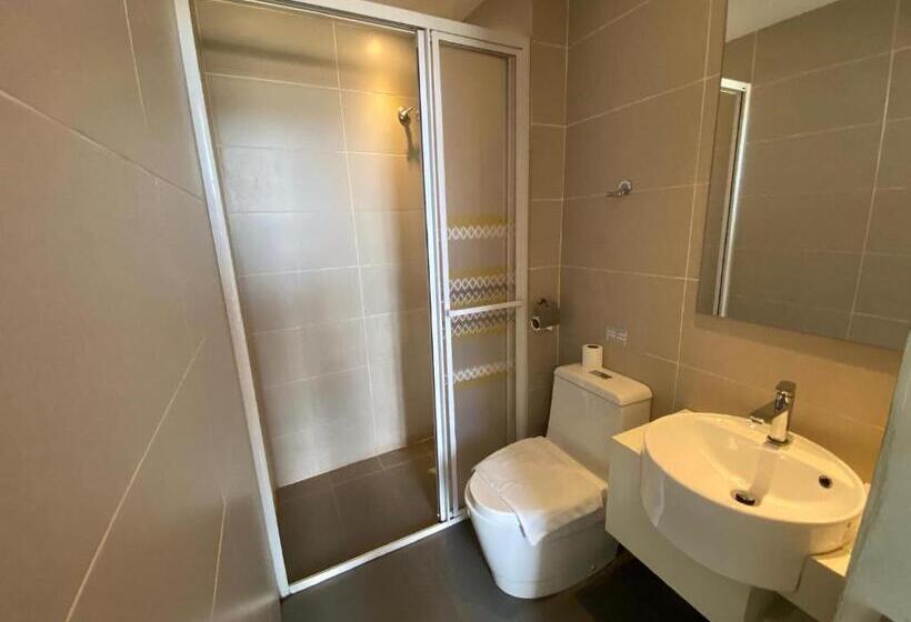 带大床的豪华间, Win Win Boutique Hotel Port Dickson