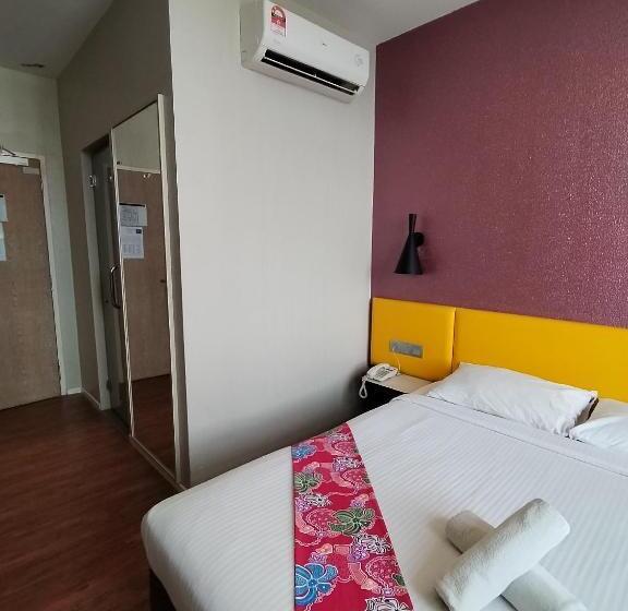 带大床的豪华间, Win Win Boutique Hotel Port Dickson