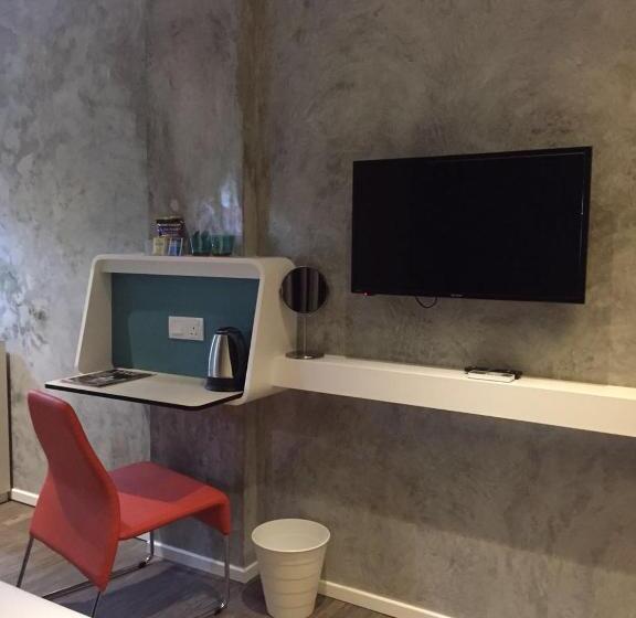 带大床的行政房间, Win Win Boutique Hotel Port Dickson
