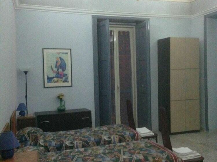 Четырехместный Номер Стандарт, B&b Cavour