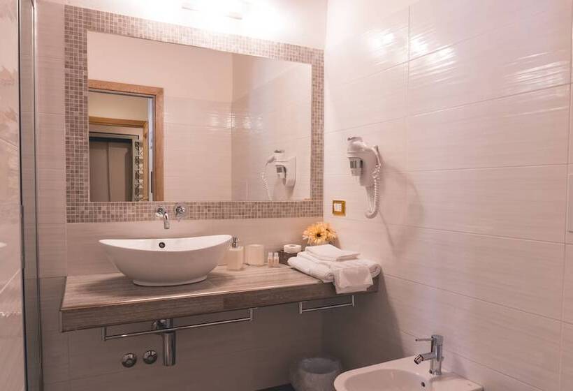 اتاق لوکس با بالکن, Fata34 Luxury B&b