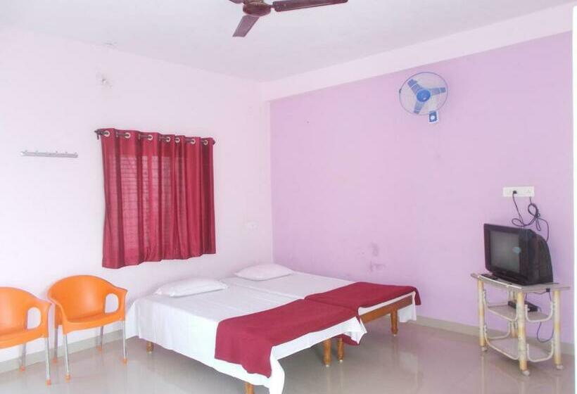带山景的复式房间, Shivam Residency