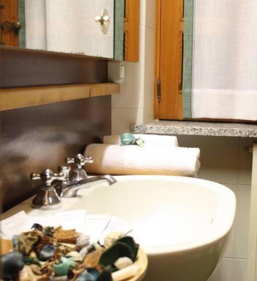 اتاق استاندارد با چشم‌انداز کوهستان, Aethalia Bed And Breakfast