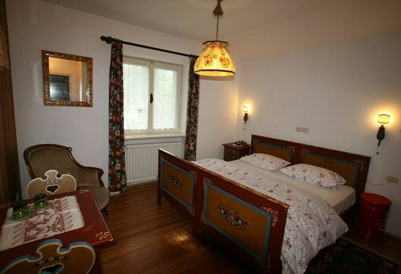 اتاق استاندارد با چشم‌انداز کوهستان, B&b Villa Dolomites Hut