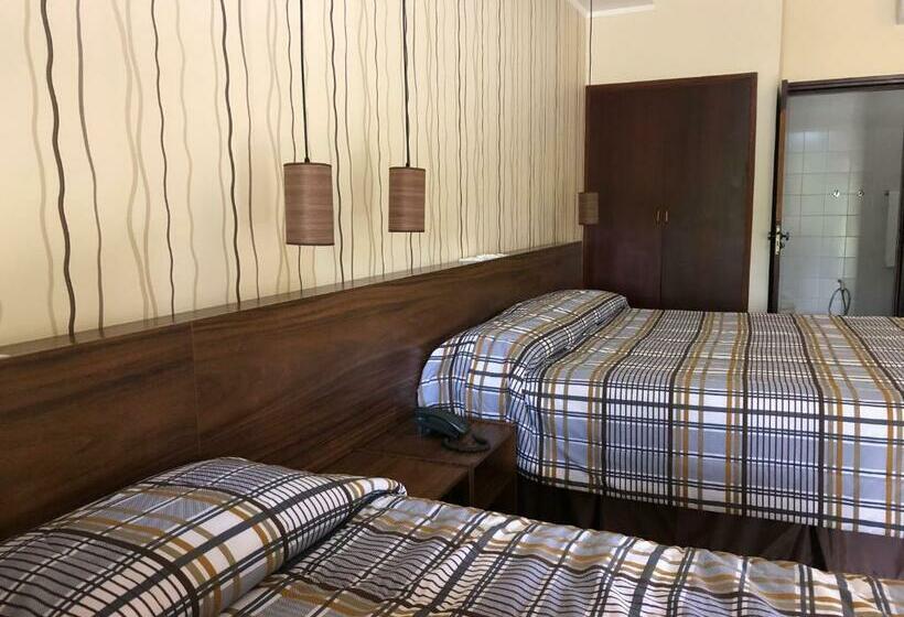 Номер Стандарт Трехместный, Resort Fazenda Sao João