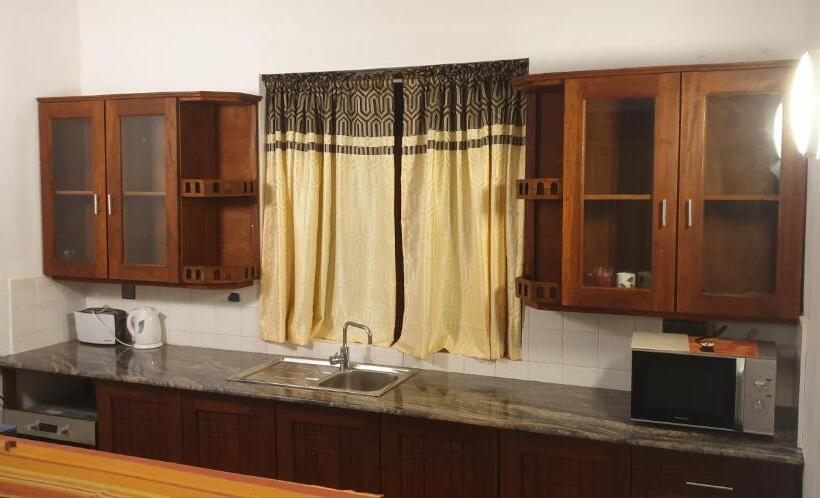 Трехместный Номер Стандарт с Балконом, Residence Jasmine