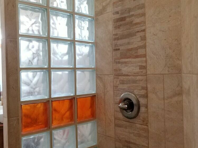 2 Bedroom Premium Apartment, Playa Del Sol
