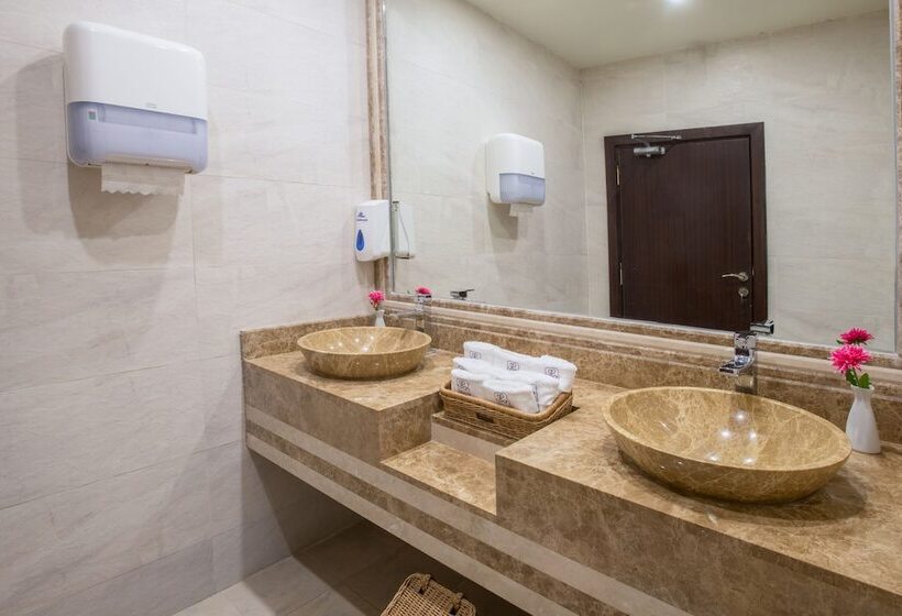 디럭스 스위트, Lavona Hotel Dammam