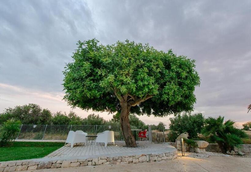 اتاق استاندارد سه نفره, Barokhouse
