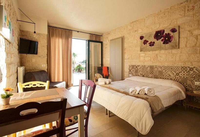 اتاق استاندارد سه نفره, Barokhouse
