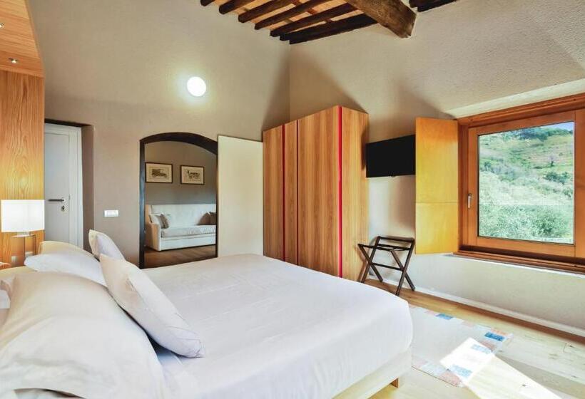 سوییت جونیور با چشم‌انداز دریا, Relais Montepepe Winery & Spa
