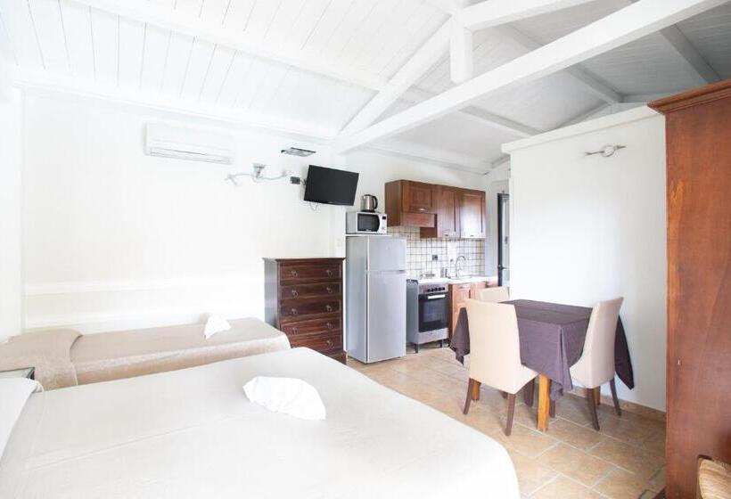 استودیوی استاندارد, Country Hotel Residence Da Pilade