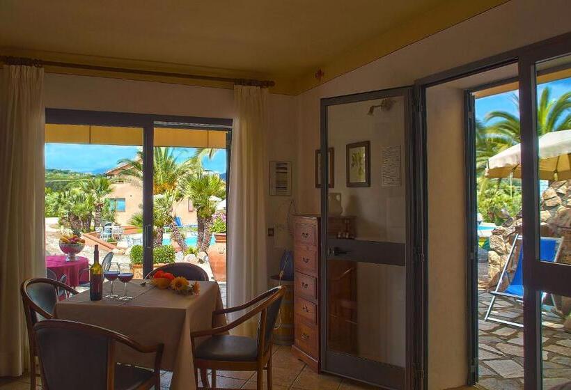 استودیوی استاندارد, Country Hotel Residence Da Pilade